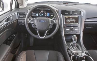 Ford Mondeo Hybrid-4.jpg