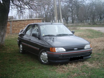 ford escort.jpg